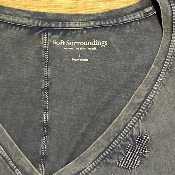 Soft Surroundings T Shirt SZ Large Blue Embroidered V Neck Long Sleeve India - Picture 3 of 10